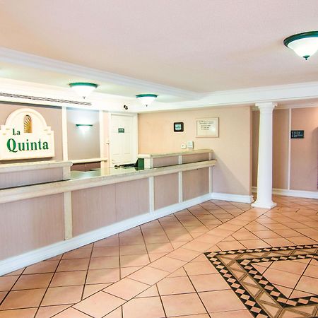 La Quinta Inn By Wyndham Indianapolis Airport Lynhurst Εξωτερικό φωτογραφία