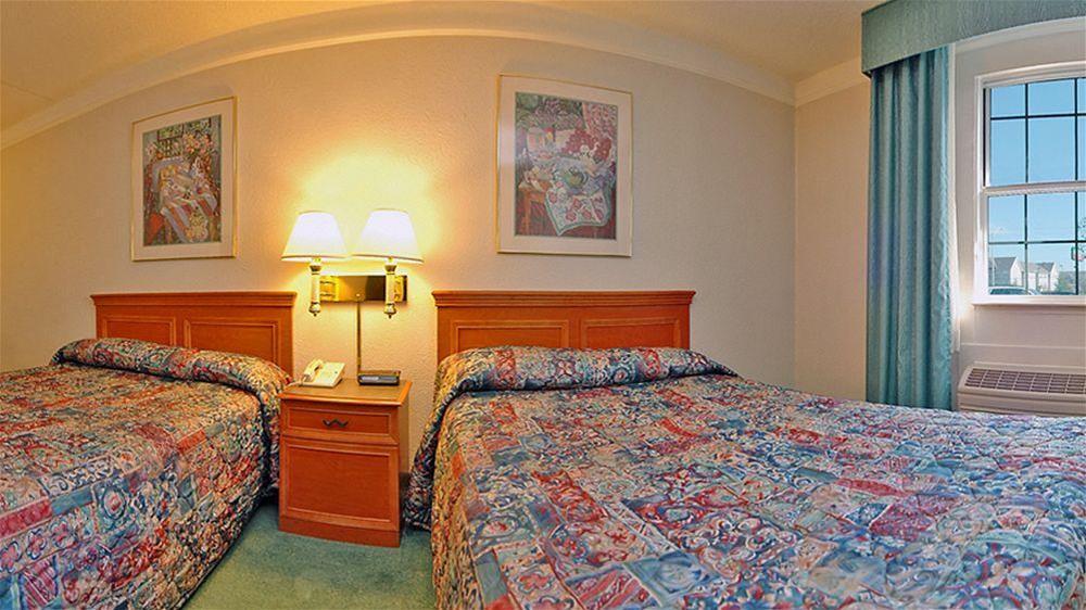 La Quinta Inn By Wyndham Indianapolis Airport Lynhurst Εξωτερικό φωτογραφία