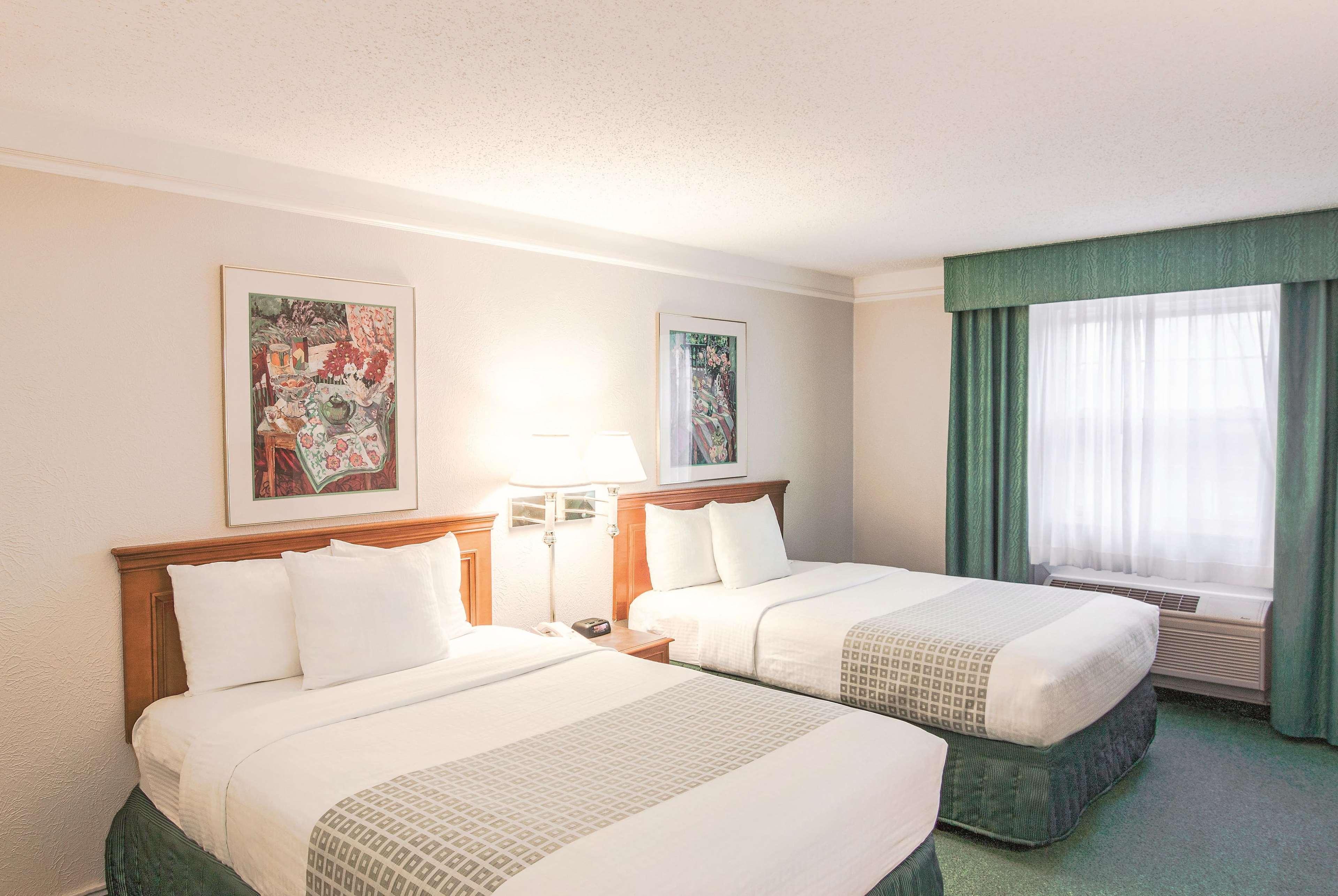 La Quinta Inn By Wyndham Indianapolis Airport Lynhurst Εξωτερικό φωτογραφία